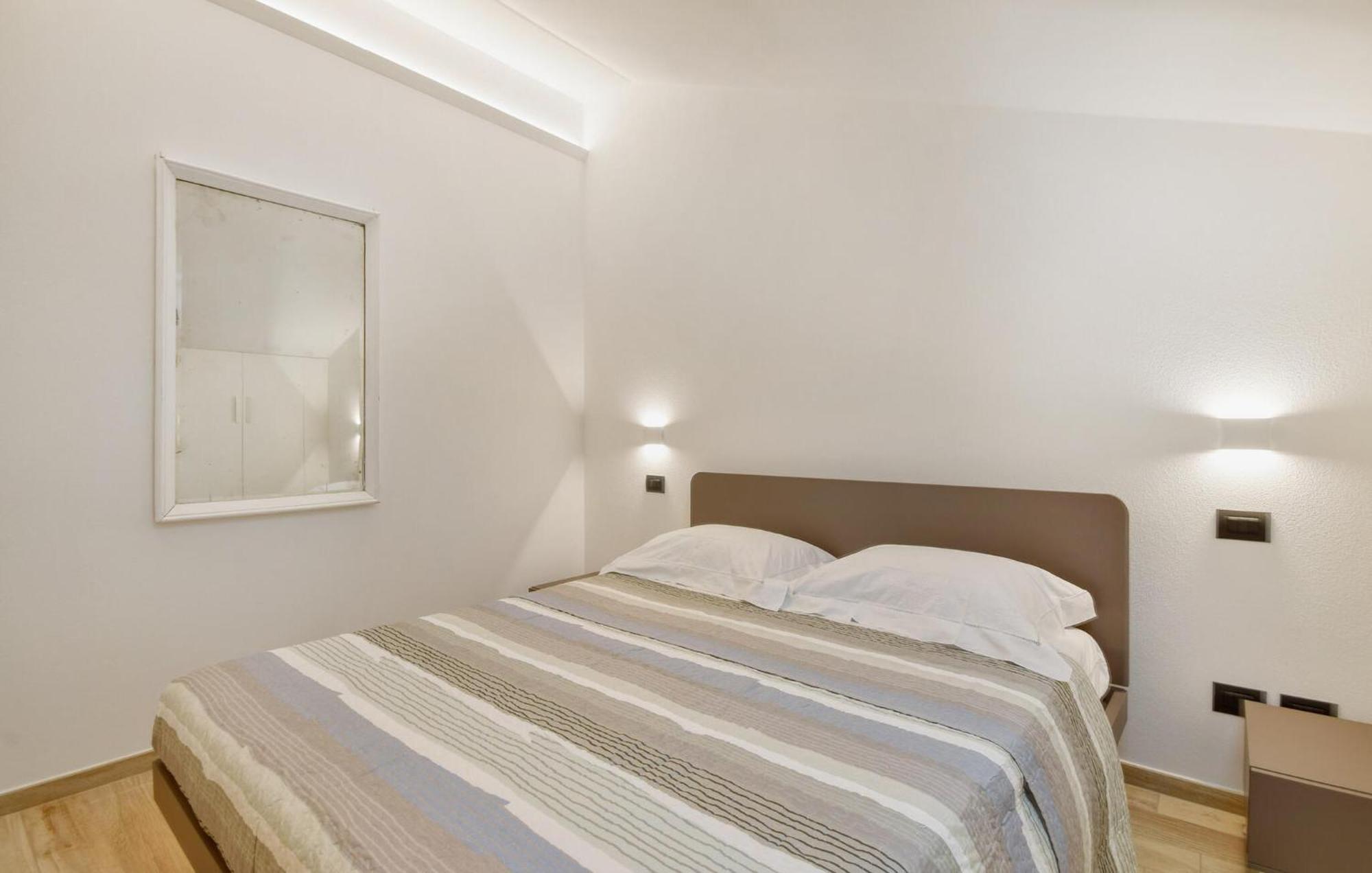 Beautiful Apartment In Moneglia With Kitchen Екстериор снимка